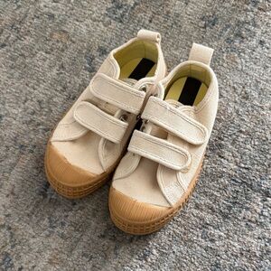 Novesta Kids Cream and Tan Sneakers